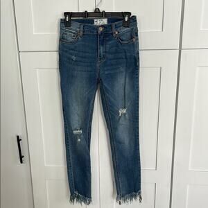 Free People Distressed Frayed Ankle Hem Jeans - Sz 26 - EUC